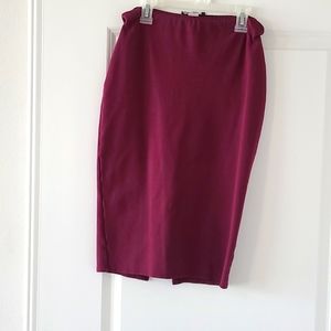 Top 10 M  Maroon skirt